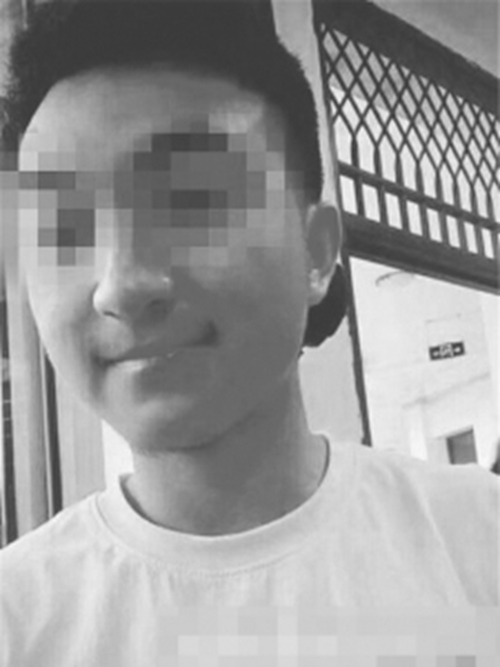 内江少年华山旅游遇难 曾留言:吾去也 莫寻骸(图2) 内江少年华山旅游遇难 曾留言:吾去也 莫寻骸(图2)
