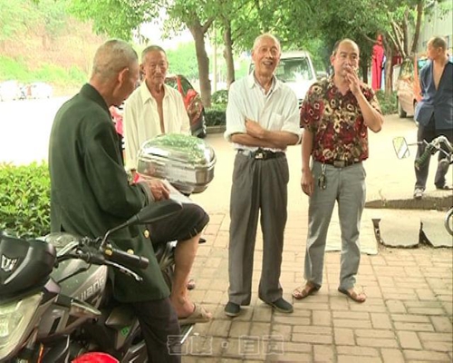 沿滩区板仓街村组账目不清 村民要说法(图1) 沿滩区板仓街村组账目不清 村民要说法(图1)