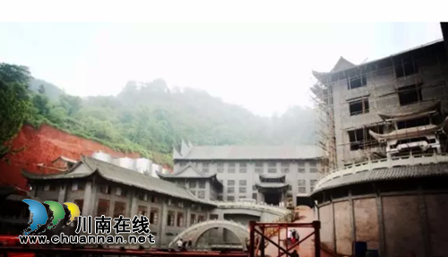 市委常委、副市长曹俊杰等调研沈酒集团(图5) 市委常委、副市长曹俊杰等调研沈酒集团(图5)