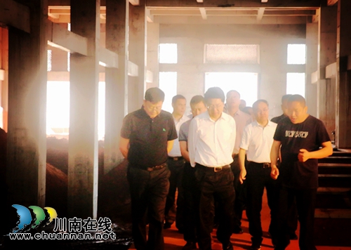 市委常委、副市长曹俊杰等调研沈酒集团(图7) 市委常委、副市长曹俊杰等调研沈酒集团(图7)