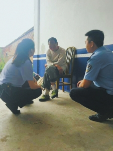 宜宾民警相助，仁寿男子找回离家4年的父亲(图2)
