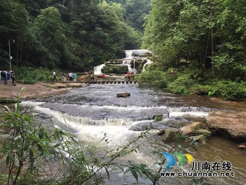 李定林&nbsp;：长&nbsp;滩&nbsp;夏&nbsp;韵&nbsp;（一个古蔺汉子的乡土情怀）(图1)