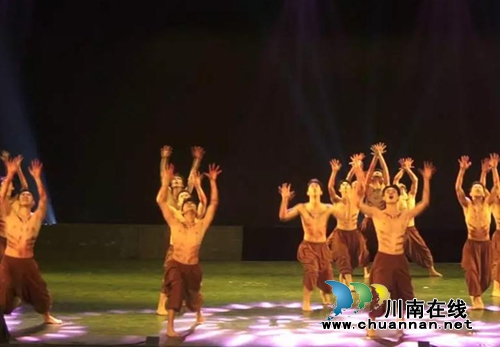压轴“大戏”!专业院团明晚PK大专院校!(图12) 压轴“大戏”!专业院团明晚PK大专院校!(图12)