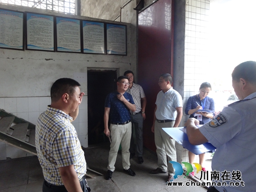 泸县立石镇开展企业消防安全检查(图1)