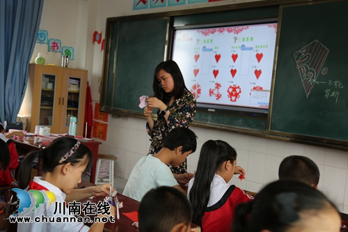 剪纸进课堂　剪出泸县海潮学校特色(图5)