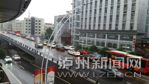 泸州暴雨橙色预警:3小时降雨量将达50毫米(图2) 泸州暴雨橙色预警:3小时降雨量将达50毫米(图2)
