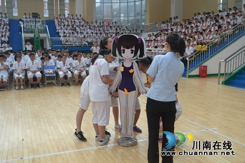 以案普法&nbsp;江阳区法院“6·26”禁毒宣传出新招(图13)