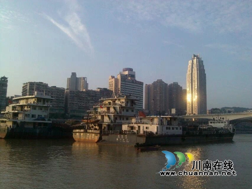 东方玛丽:衔 杯 却 爱 泸 州 好(图1) 东方玛丽:衔 杯 却 爱 泸 州 好(图1)
