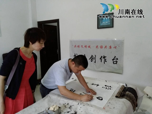 泸州泰安:这里不仅能赏花拍照 还能挣大钱(图10) 泸州泰安:这里不仅能赏花拍照 还能挣大钱(图10)
