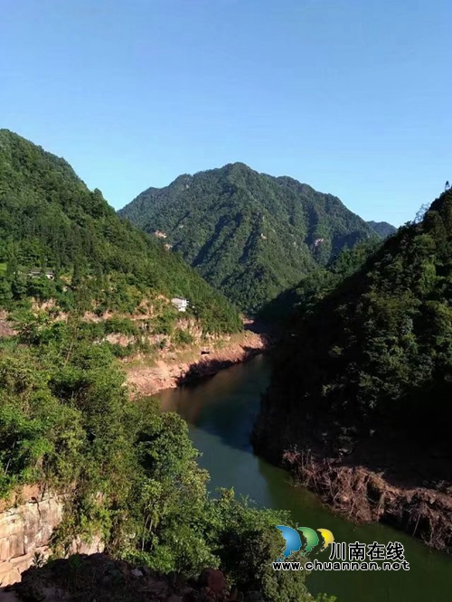 李定昭:龙爪湖,山水好醉人 (醉美泸州)(图2) 李定昭:龙爪湖,山水好醉人 (醉美泸州)(图2)