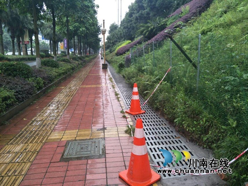 红星街道：与包保单位多方协调&nbsp;蜀泸大道220米边沟加盖完工