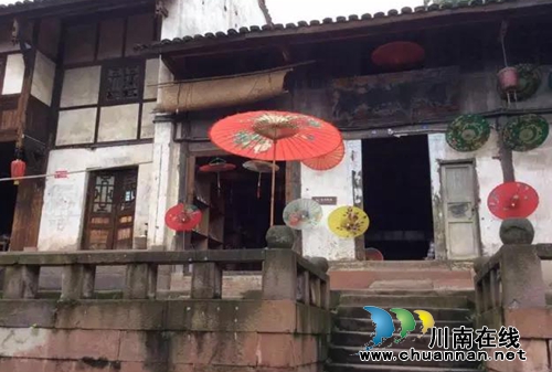 龙启权：童&nbsp;年&nbsp;的&nbsp;古&nbsp;镇（醉美泸州）