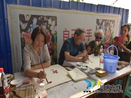 泸州市龙马潭区开展“民族团结庆七一”活动(图3) 泸州市龙马潭区开展“民族团结庆七一”活动(图3)