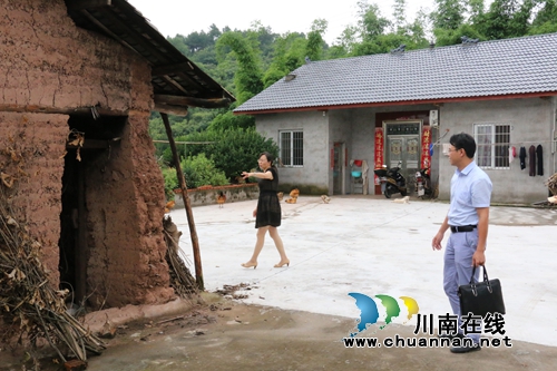 泸县潮河镇开展农村住房安全检查