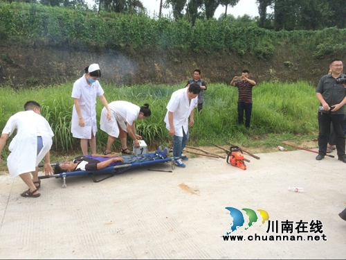 合江县南滩镇通过综合应急演练检验应急救灾能力(图2)