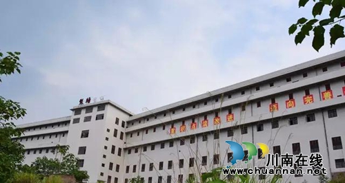 "寻找中国最美酒厂"大型采访活动走进仙潭酒业(图5) "寻找中国最美酒厂"大型采访活动走进仙潭酒业(图5)