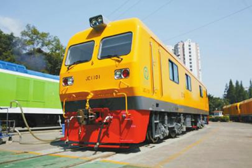 首台“四川造”轨检车发往青岛(图1) 首台“四川造”轨检车发往青岛(图1)