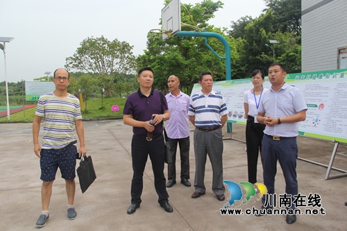 泸县云龙镇接受健康城市创建市级验收(图3) 泸县云龙镇接受健康城市创建市级验收(图3)