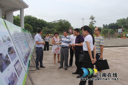 泸县云龙镇接受健康城市创建市级验收(图4) 泸县云龙镇接受健康城市创建市级验收(图4)