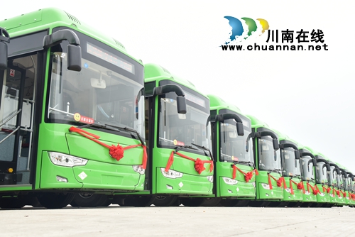 今年&nbsp;泸州70岁以上老人均可免费乘城市公交了(图1)