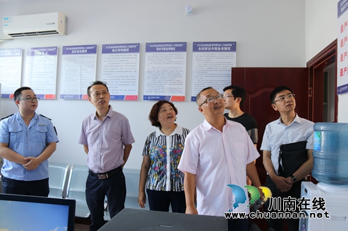 农工民主党泸州市委调研合江县食品安全监管基层基础工作(图2)