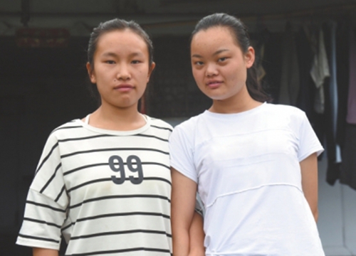 妈妈走了爸爸病了&nbsp;宜宾三女逆境成长考上大学(图2)