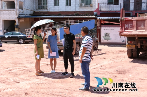泸县目督办、组织部、住建局到潮河镇督查职工周转房和社区阵地建设(图1) 泸县目督办、组织部、住建局到潮河镇督查职工周转房和社区阵地建设(图1)