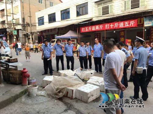 内江资中县渔溪镇开展环境卫生综合治理行动(图1) 内江资中县渔溪镇开展环境卫生综合治理行动(图1)