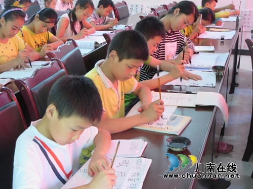 叙永县关工委组织青少年暑期夏令营活动(图2) 叙永县关工委组织青少年暑期夏令营活动(图2)