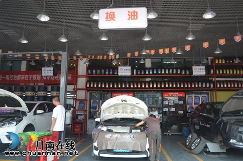 央视走进泸州飞驰驿站 探索企业发展的秘密(图4) 央视走进泸州飞驰驿站 探索企业发展的秘密(图4)