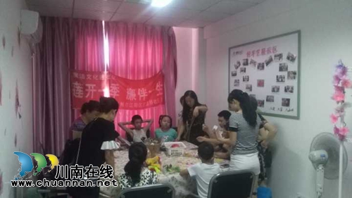 江阳区大山坪三道桥社区廉洁手工制作活动(图3) 江阳区大山坪三道桥社区廉洁手工制作活动(图3)