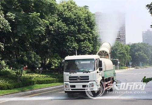 泸州首台“雾霾克星”&nbsp;最高能喷射至80米高空(图2)