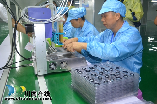 仅用两月&nbsp;泸州首个智能终端全产业链投产下线(图8)
