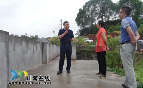 泸县政法委书记李盛春到潮河镇督查社会治理工作(图3)