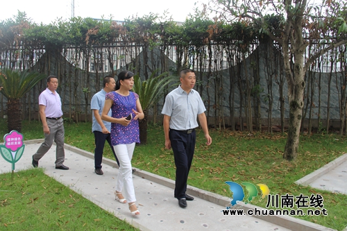 泸县县委书记薛学深督导云龙镇环保工作(图2) 泸县县委书记薛学深督导云龙镇环保工作(图2)