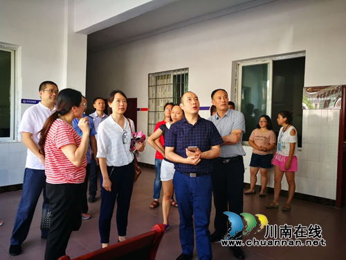省食药监局调研合江县食品药品基层监管所规范化建设