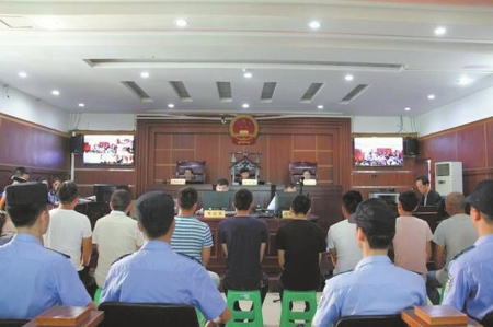 驾考作弊 自贡十被告人全部获罪(图2) 驾考作弊 自贡十被告人全部获罪(图2)