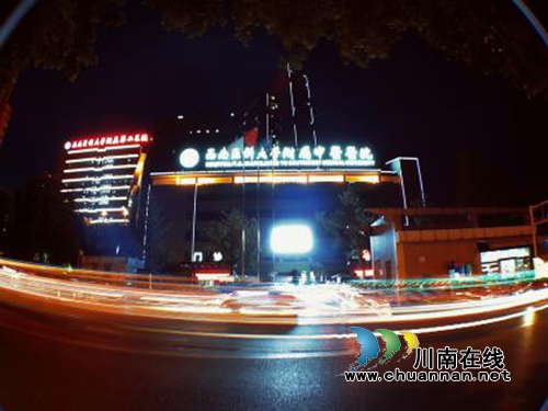 西南医大中医院:24小时急诊构筑生命线(图2) 西南医大中医院:24小时急诊构筑生命线(图2)