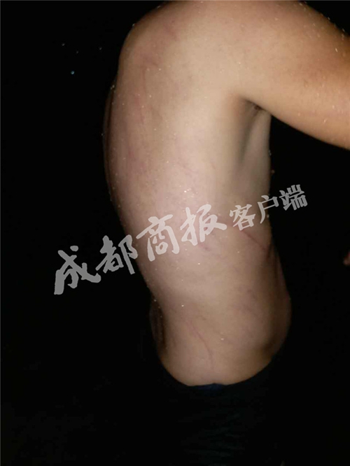 宜宾男坠江又遭爱犬按入水中&nbsp;幸遇老特警相救(图5)