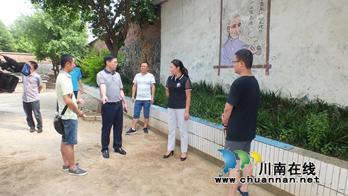 宜宾江安县县领导来五矿镇开展学校消防安全专题调研(图3) 宜宾江安县县领导来五矿镇开展学校消防安全专题调研(图3)