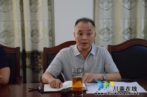 雷仁忠带队到川煤芙蓉集团威鑫煤业公司指导工作(图1) 雷仁忠带队到川煤芙蓉集团威鑫煤业公司指导工作(图1)