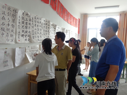 余德泉“聚焦叙永脱贫攻坚”采风活动走进水尾(图2) 余德泉“聚焦叙永脱贫攻坚”采风活动走进水尾(图2)