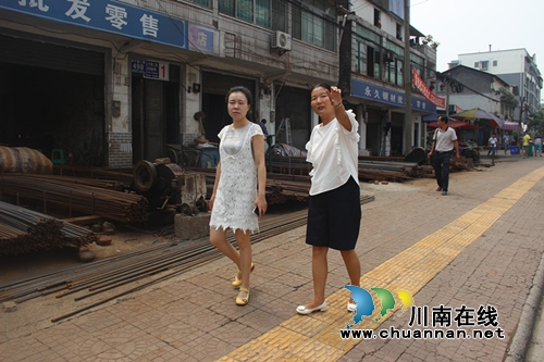 纳溪区棉花坡镇领导进行创文督导(图1) 纳溪区棉花坡镇领导进行创文督导(图1)
