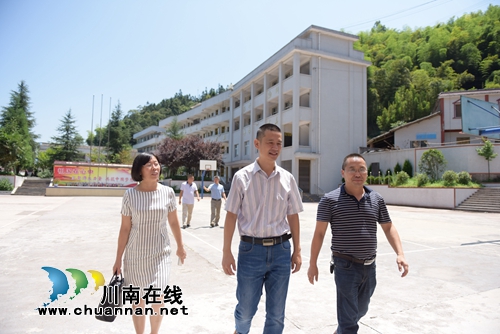 叙永县教育脱贫攻坚工作获肯定(图3)