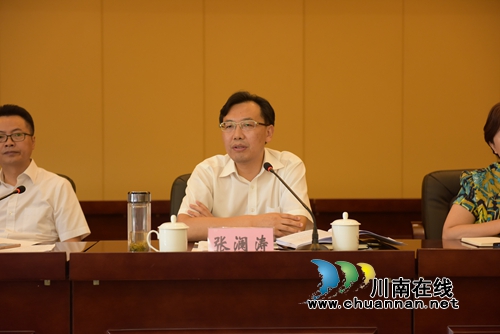 四川“全面改薄”工作现场会在叙永召开(图2) 四川“全面改薄”工作现场会在叙永召开(图2)