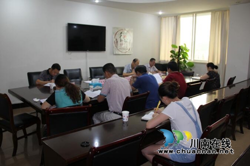 龙马潭区人大调研组到区审计局开展调研(图2) 龙马潭区人大调研组到区审计局开展调研(图2)
