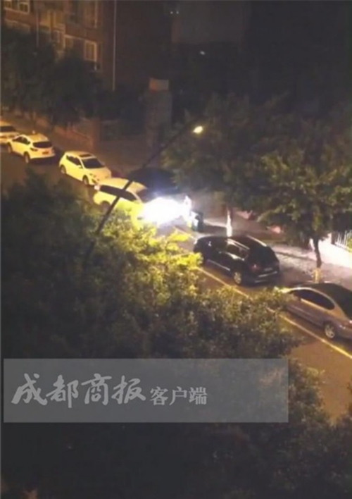 宜宾男因感情纠纷 刺伤妻子岳母开车撞伤2人(图3) 宜宾男因感情纠纷 刺伤妻子岳母开车撞伤2人(图3)