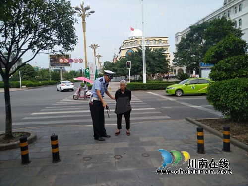 泸县交警城区中队开展夜查&nbsp;查处酒驾2起(图3)