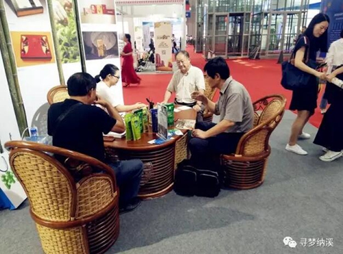 香醇特产秀美民俗 纳溪惊艳亮相深圳乡博会(图11) 香醇特产秀美民俗 纳溪惊艳亮相深圳乡博会(图11)