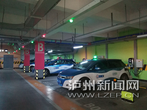 泸州龙驰路停车场充电桩投用&nbsp;每车一天充两次(图1)